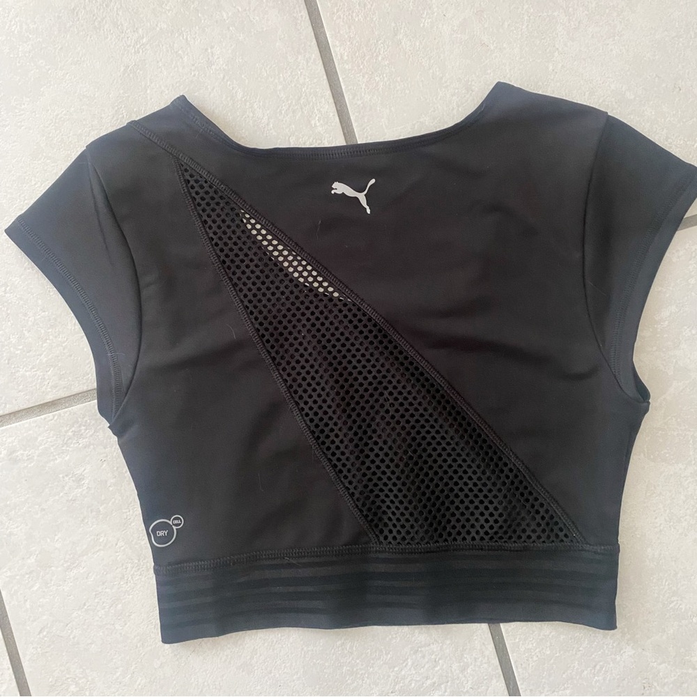 Puma Explosive Black Crop Workout Tee - Picture 5 of 6
